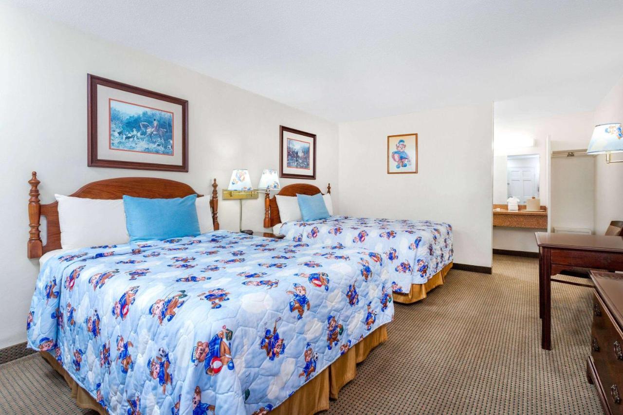 Travelodge By Wyndham Cape Cod Area West Dennis Dış mekan fotoğraf