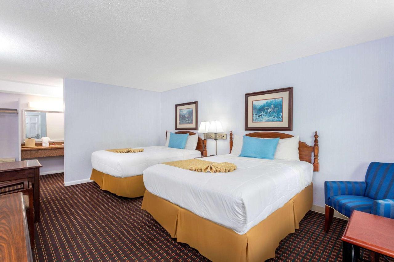 Travelodge By Wyndham Cape Cod Area West Dennis Dış mekan fotoğraf